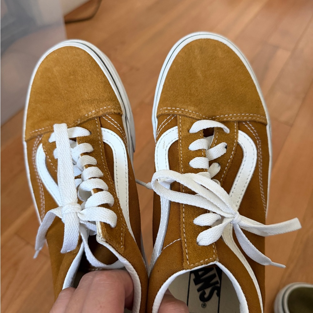 Golden Brown Old Skool Vans / Size 7.5 Women's - Picture 3 of 9